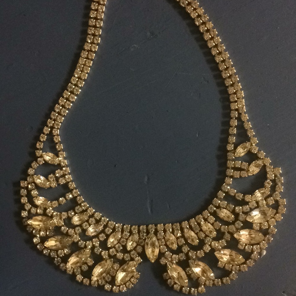 Rhinestone collar